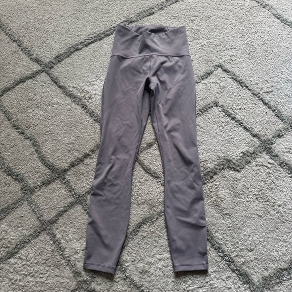 Lululemon Train Times 7/8 leggings high rise dusty dawn purple mesh W5BENS 4 - Picture 1 of 11